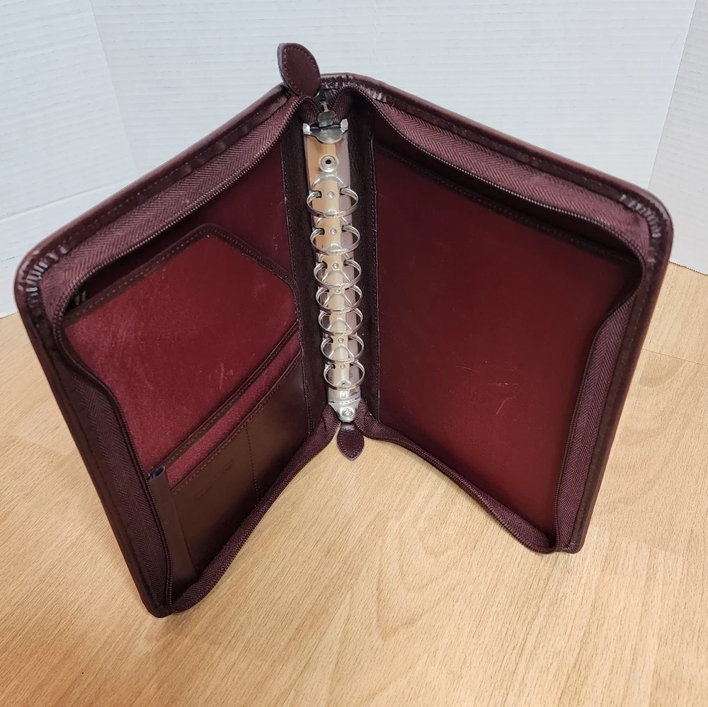 Day Timer Brown‎ Leather Zipper Planner 7 Ring
